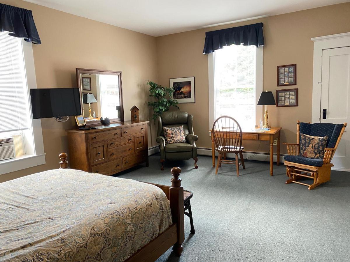 Bristol Suites Экстерьер фото