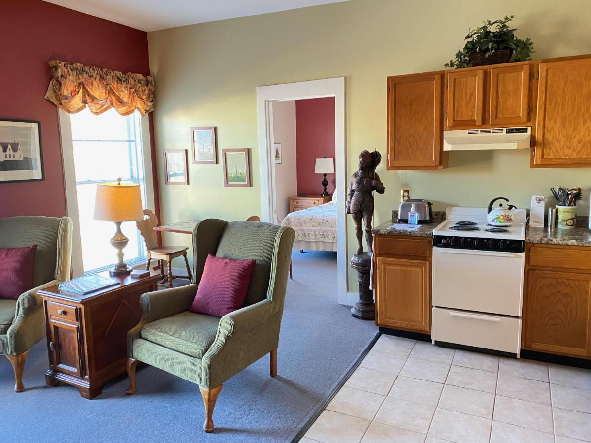 Bristol Suites Экстерьер фото