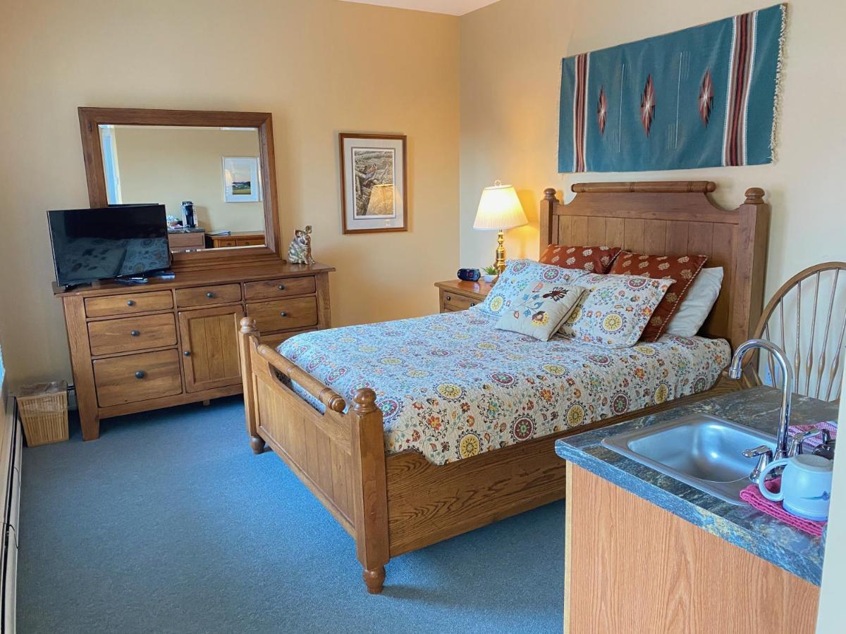 Bristol Suites Экстерьер фото