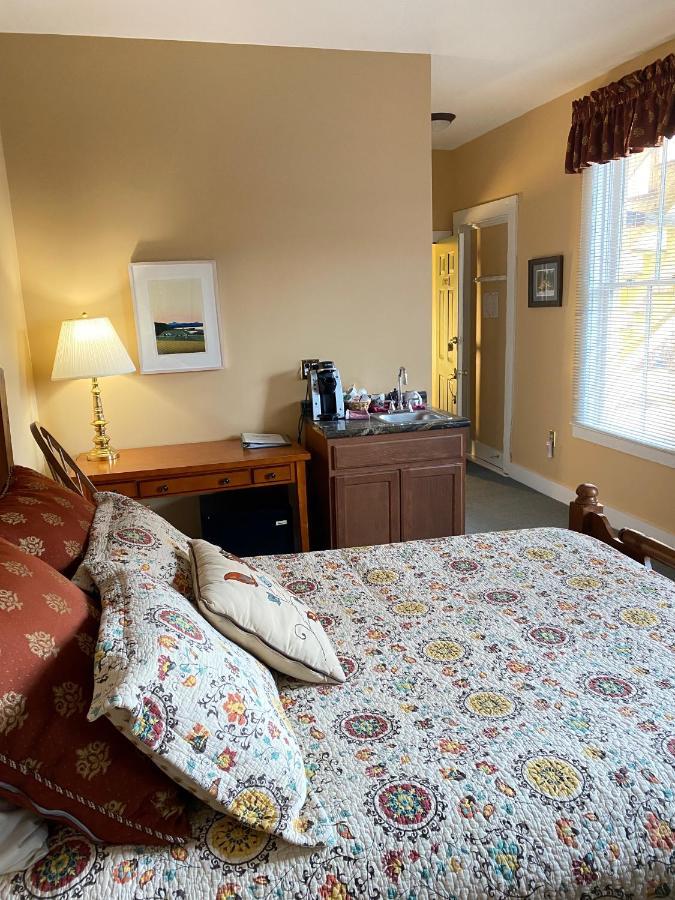 Bristol Suites Экстерьер фото