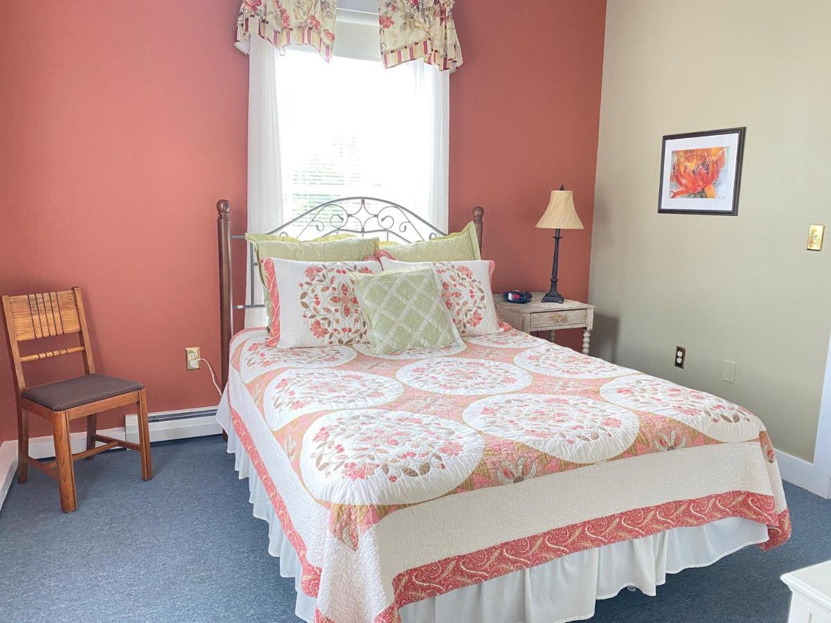 Bristol Suites Экстерьер фото